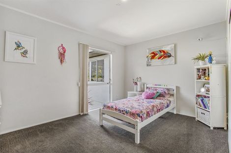 Photo of property in 2 Mabbett Lane, Waimauku, 0883