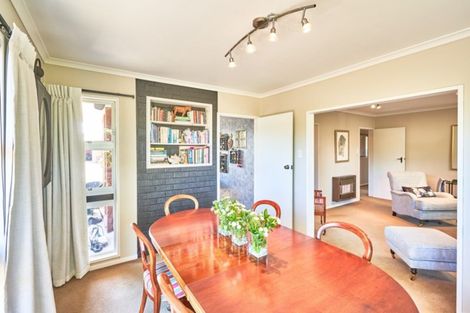 Photo of property in 203 Fitzherbert Avenue, West End, Palmerston North, 4410