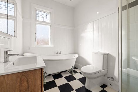 Photo of property in 243 Edgeware Road, Edgeware, Christchurch, 8013