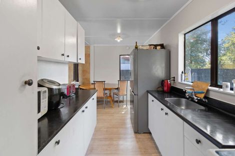 Photo of property in 19 Vera Street, Marton, 4710