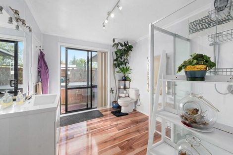 Photo of property in 72 Aotea Crescent, Tokoroa, 3420