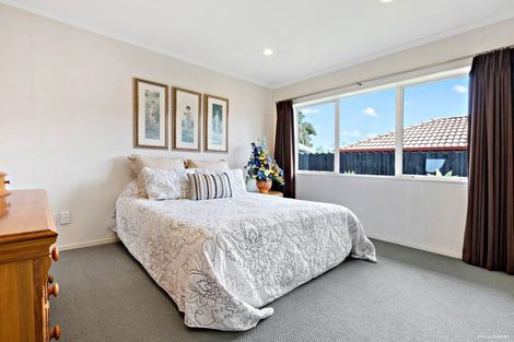 Photo of property in 12 Emmerdale Avenue, Papakura, 2110