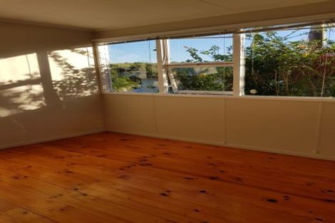 Photo of property in 114 Archers Road, Glenfield, Auckland, 0629