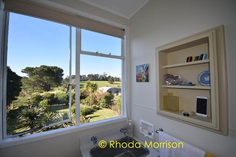 Photo of property in 42 Sandy Beach Road, Tinopai, 0593