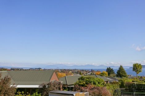 Photo of property in 2/85 Harvey Street, Waipahihi, Taupo, 3330
