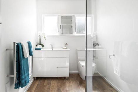 Photo of property in 10 Mcfaddens Road, St Albans, Christchurch, 8052