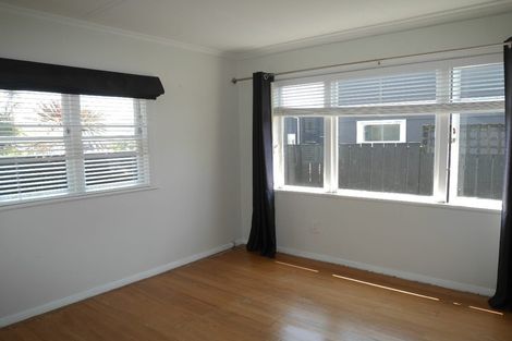 Photo of property in 1 Toru Road, Paraparaumu Beach, Paraparaumu, 5032
