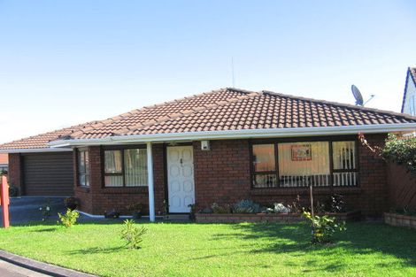 Photo of property in 3 Bosnyak Drive, Te Atatu South, Auckland, 0610