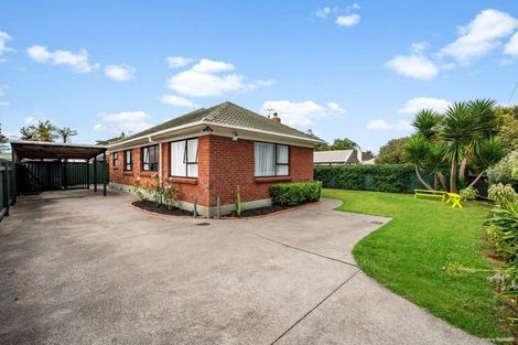 Photo of property in 35 Clevedon Road, Papakura, 2110