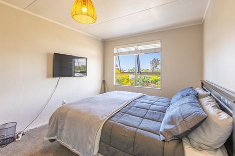 Photo of property in 5 Valerie Street, Clive, 4102