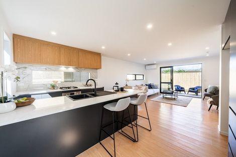 Photo of property in 4/8 Victoria Street, Ebdentown, Upper Hutt, 5018