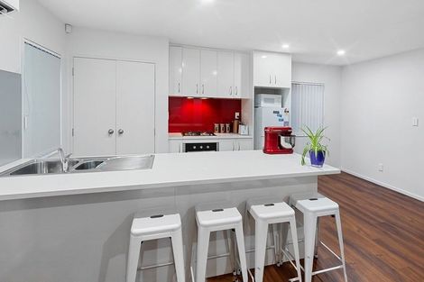 Photo of property in 28a Ronald Place, Manurewa, Auckland, 2102