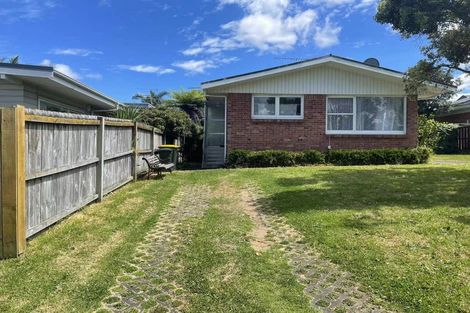 Photo of property in 1/7 Evelyn Place, Hillcrest, Auckland, 0627