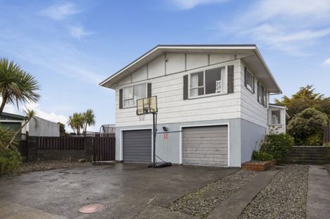 Photo of property in 6 Owaka Close, Kelson, Lower Hutt, 5010