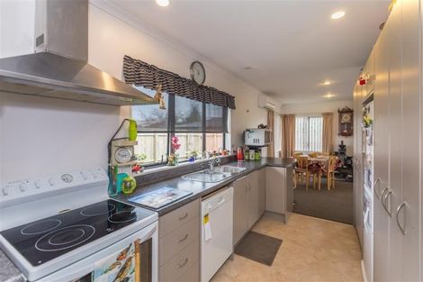 Photo of property in 12 Belle Maison Court, Levin, 5510