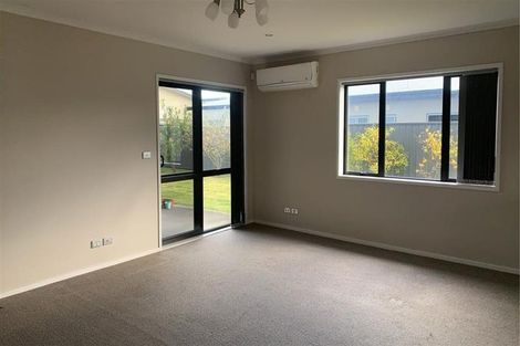 Photo of property in 6 Lindis Place, Poraiti, Napier, 4112
