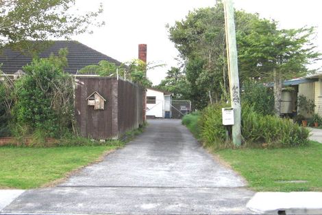 Photo of property in 11 Hikurangi Street, Te Atatu Peninsula, Auckland, 0610