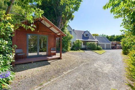 Photo of property in 203 Te Moana Road, Waikanae, 5036