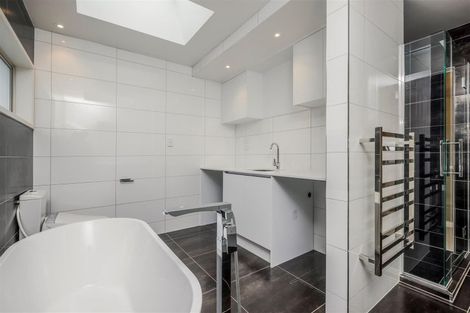 Photo of property in 8 Poseidon Place, Half Moon Bay, Auckland, 2012