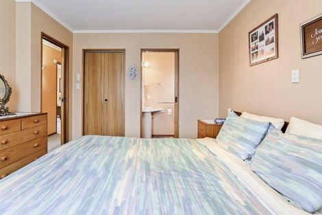 Photo of property in 4a-b Goodwood Close, Rangiora, 7400