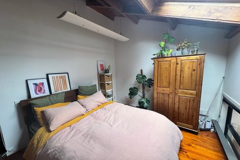 Photo of property in Courtenay Mews Apartments, 3/14 Alpha Street, Te Aro, Wellington, 6011