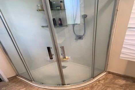 Photo of property in 12 Flamingo Court, Goodwood Heights, Auckland, 2105