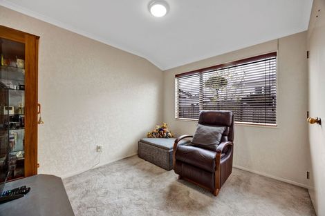 Photo of property in 2/219 Mangorei Road, Merrilands, New Plymouth, 4312