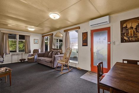 Photo of property in 4 Elizabeth Street, Patea, 4520