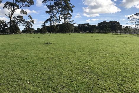 Photo of property in 10 Old Pine Valley Road, Dairy Flat, Silverdale, 0992