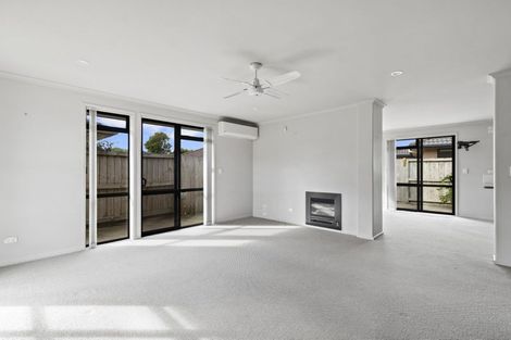 Photo of property in 5 Holcroft Place, Huntington, Hamilton, 3210