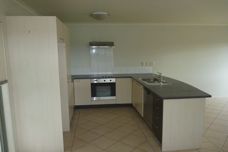 Photo of property in 41 Tiri Tiri Road, Birkdale, Auckland, 0626