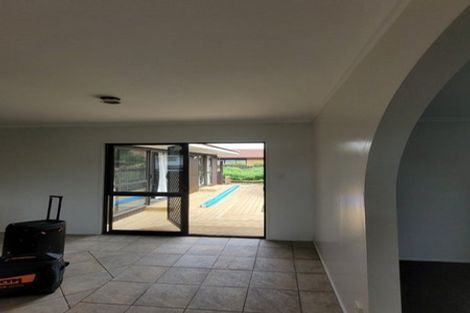 Photo of property in 42 Barnhill Crescent, Pahurehure, Papakura, 2113