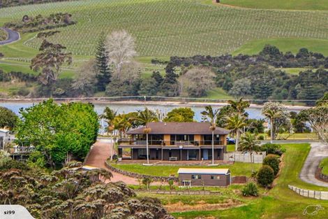 Photo of property in 18 Colonel Mould Drive, Mangonui, 0420