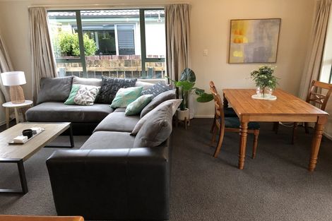 Photo of property in 6 Mararoa Drive, Manapouri, 9679