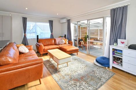 Photo of property in 1/20 Secretariat Place, Randwick Park, Auckland, 2105