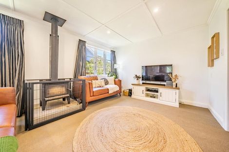 Photo of property in 14 Granville Street, Silverstream, Upper Hutt, 5019