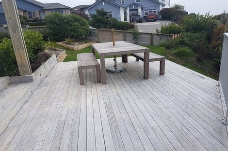 Photo of property in 9 Kahurangi Heights, Aotea, Porirua, 5024