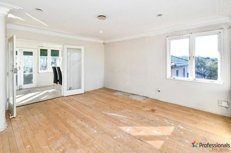 Photo of property in 114 Alfriston Road, Manurewa, Auckland, 2105