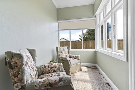 Photo of property in 2 Farley Avenue, Greytown, 5712