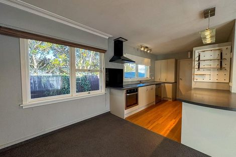 Photo of property in 21 Rosedale Place, Avonhead, Christchurch, 8042