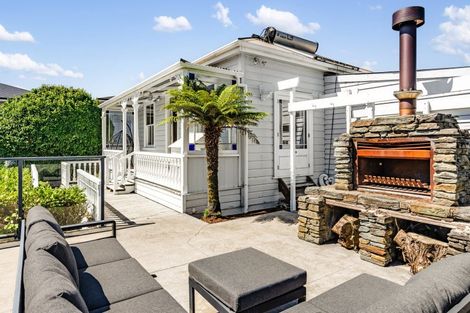 Photo of property in 12 The Avenue, Albany, Auckland, 0632