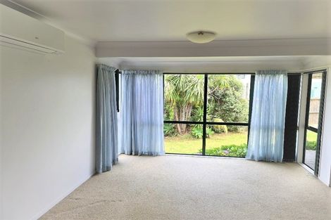 Photo of property in 542 Don Buck Road, Westgate, Auckland, 0614
