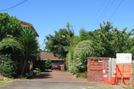 Photo of property in 1/12 Pierce Road, Milford, Auckland, 0620