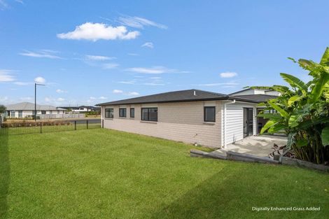 Photo of property in 13 Olney Court, One Tree Point, 0118