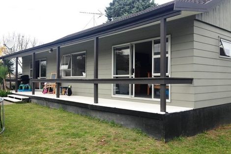 Photo of property in 111 Oakfield Crescent, Pukete, Hamilton, 3200