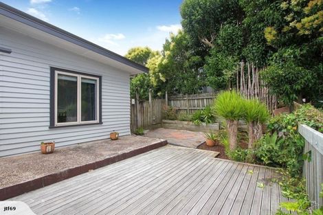 Photo of property in 2/596 Whangaparaoa Road, Stanmore Bay, Whangaparaoa, 0932