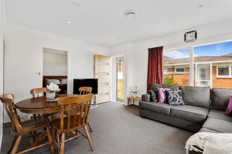 Photo of property in 1/22 Velma Road, Hillcrest, Auckland, 0627