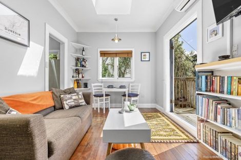 Photo of property in 54 Liardet Street, Vogeltown, Wellington, 6021