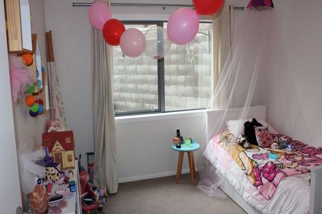 Photo of property in 4 Lakshmi Place, Khandallah, Wellington, 6035