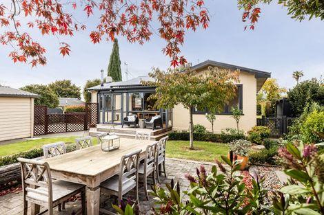 Photo of property in 23 Guthrie Road, Havelock North, 4130